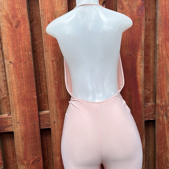 Uptown USA Chic Pink Halter Jumpsuit Size L - Picture 8 of 11
